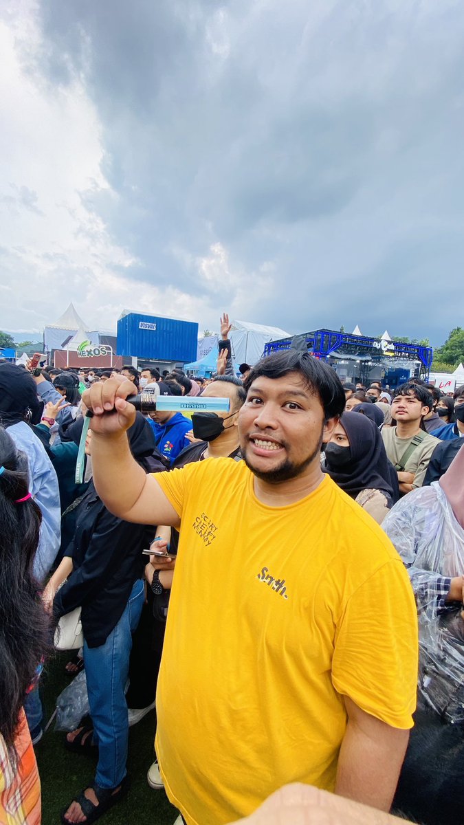 zacktores's tweet photo. Kickfest Day-3
Lebih tertib, aman dan sentosa
bersama anak anak sanggar tari ibu kota @L_MarshaJKT48 @A_MutheJKT48 @F_FeniJKT48 @C_IndahJKT48
#kickfest #KickfestXIV https://t.co/wUlHlGGOO5