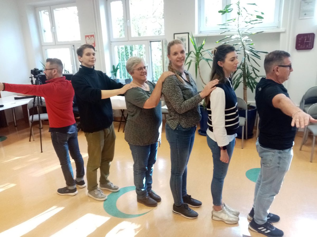 CodingDeptSTJ's tweet image. Looking forward to welcoming our partner students from Poland and Leeuwarden to Ireland at the end of the month 🇮🇪 🇵🇱 🇳🇱 to record the wonderful STEM lessons we have been creating 🧬🎭🧪 #I-STEM #MakeSTEMFun @EUErasmusPlus @stjosephsrush