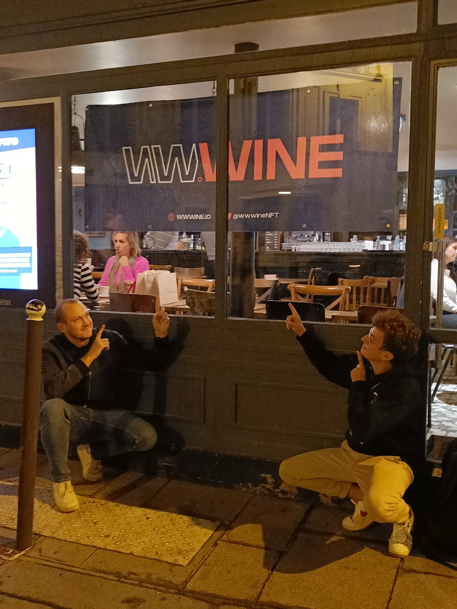 laBananeCrypto's tweet photo. 👏Un immense merci et bravo à @OblinQWT, à l'équipe de @wwwatch_ et à @ElrondApes pour vos événements

Vos initiatives ont permis à un grand nombre d'entre nous de se rencontrer, et je suis sûr que des futurs projets naîtront grâce à ces moments que VOUS avez créé👏 https://t.co/3R7V72KNlV