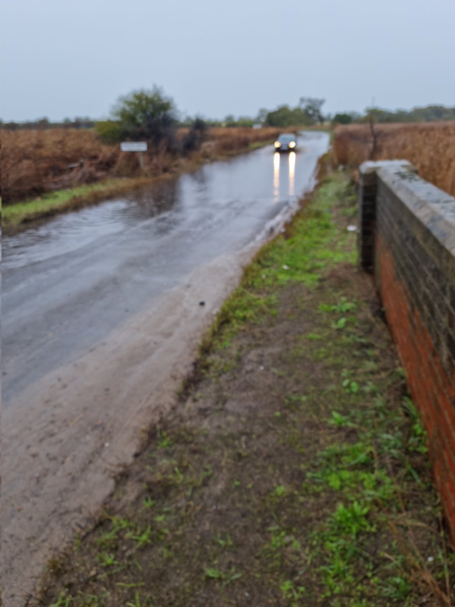 Avoid Potters Bridge in  small cars at the moment.. a Ford Fiesta got swamped this morning ... the water is bumper level and flooding across the road both sides of the bridge.