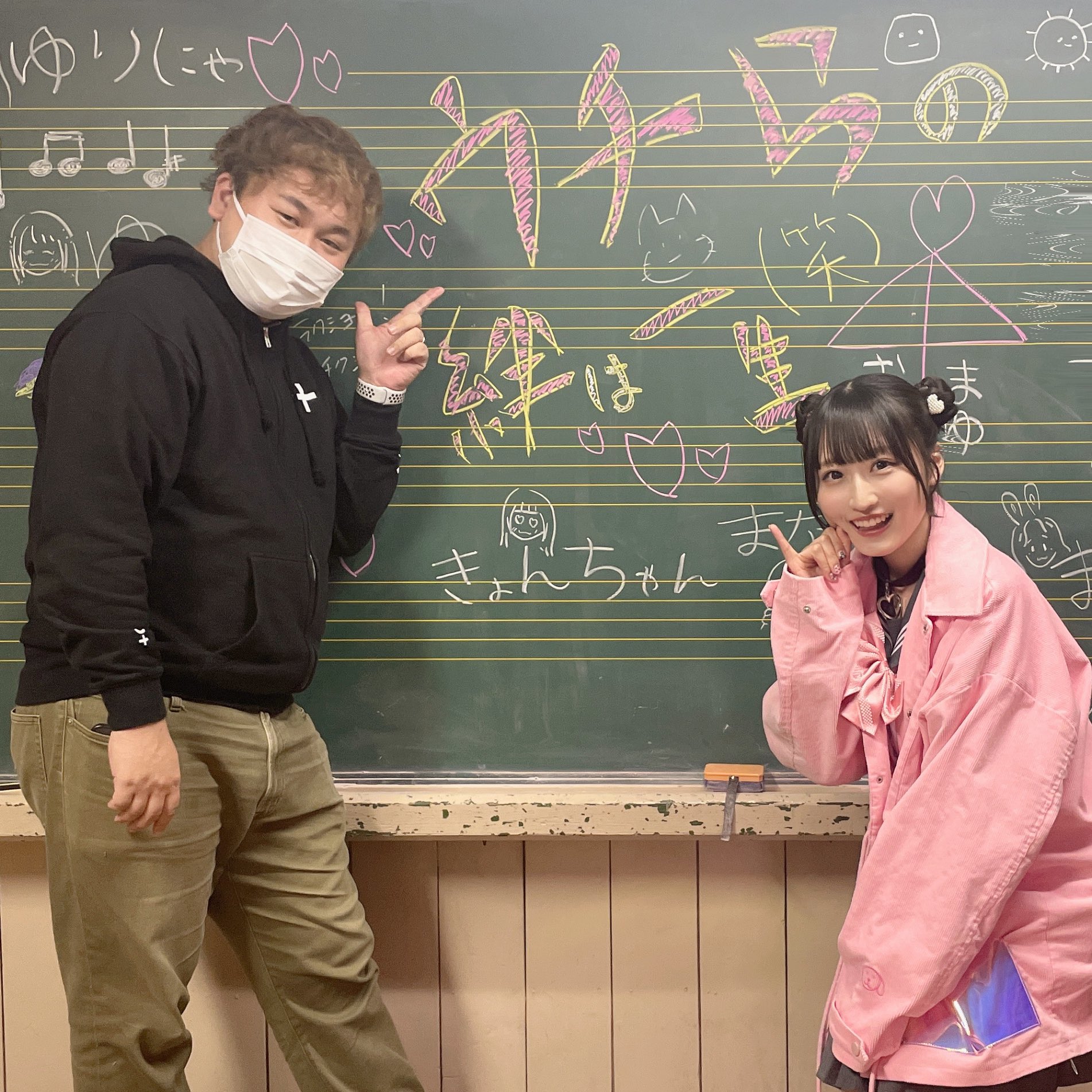 守屋亨香 DIALOGUE+ D+ きょんちゃん マフラー 守屋亨香 على X: 