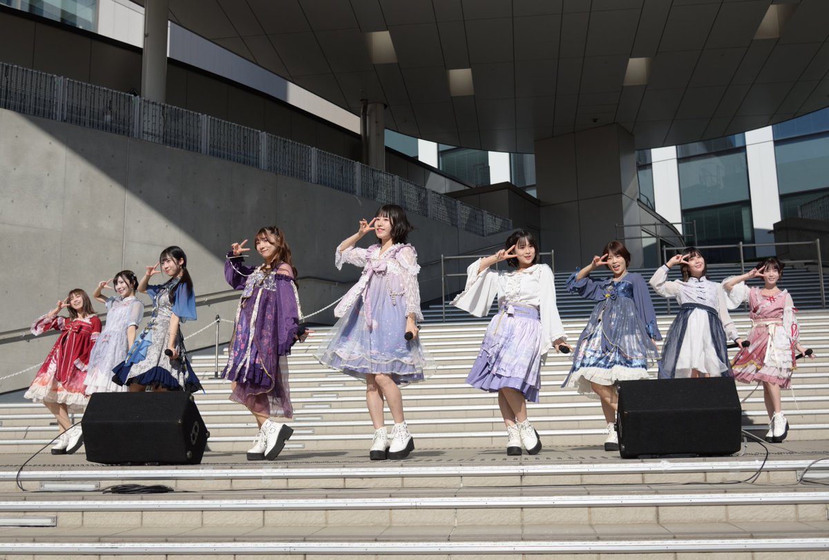 cnomonomo's tweet photo. 珍しく最前中央取れたので広角で全体狙い多めに撮ってみた。全員撮ると誰かしら事故ってることが多いな…
#さくらシンデレラ #2ndアルバム #リリイベ #千夜一夜恋物語 #Bemermaid #ダイバーシティ https://t.co/Mq69Y1Qq2q