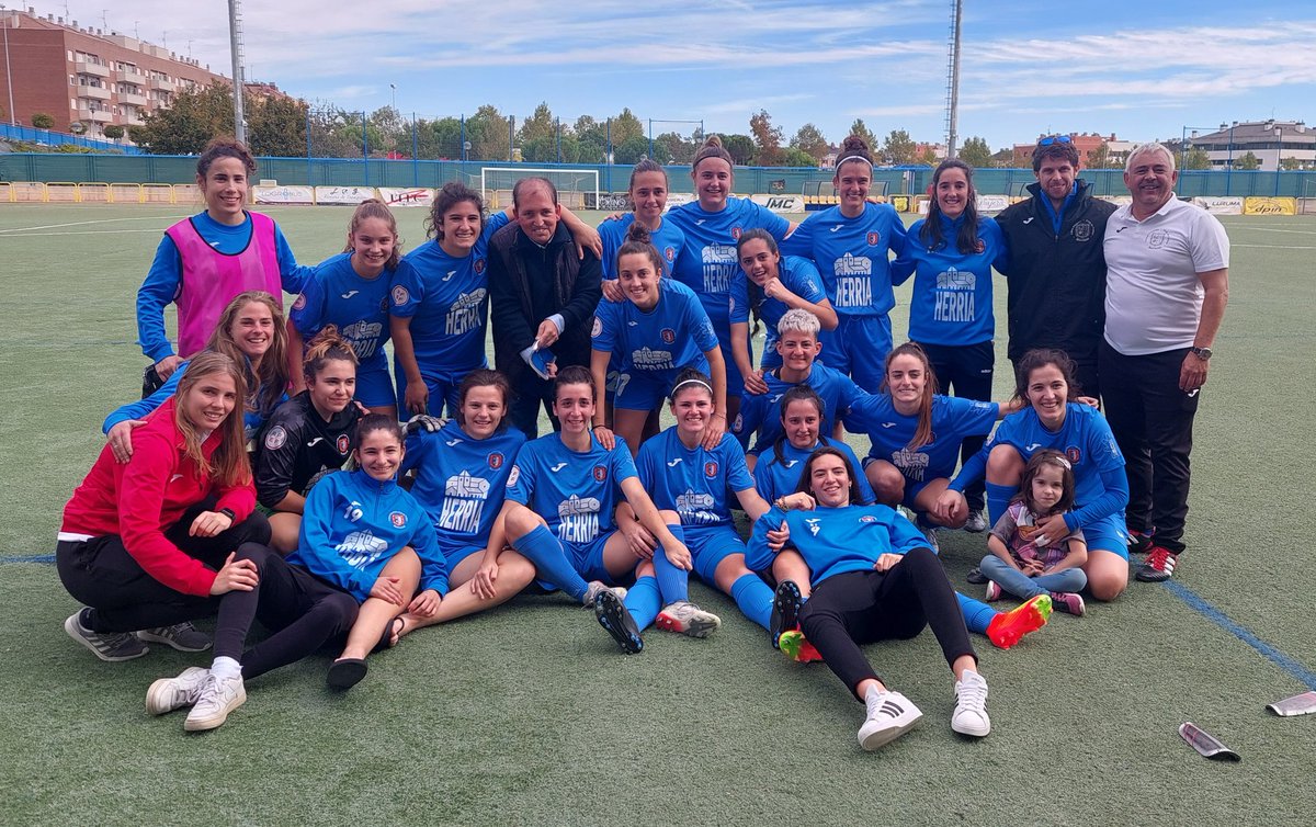 berriozar_cf's tweet photo. Primera Nacional Femenina 

U.D. Logroñes - Berriozar C.F.; 1-2

⚽️ Orti
⚽️ @uxueastrain 

Aúpa roj@ssss!!!!

#goraberriozar  #berriozar
#futfem  #futbolfemenino https://t.co/7WZ0UyeDTb