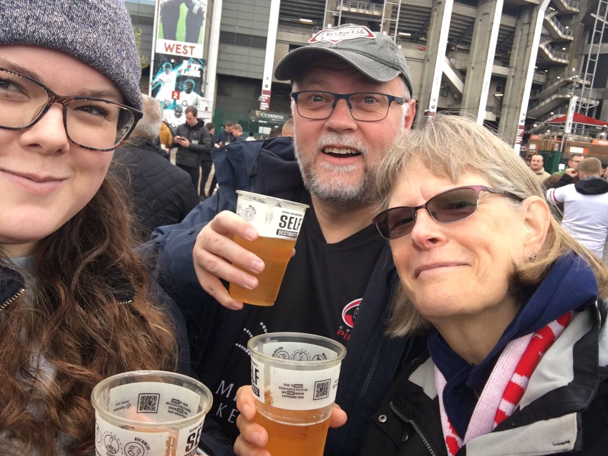 EmilyPryke1's tweet photo. Another day another rugby match #matchdayguinness https://t.co/GD0iSNf1G1