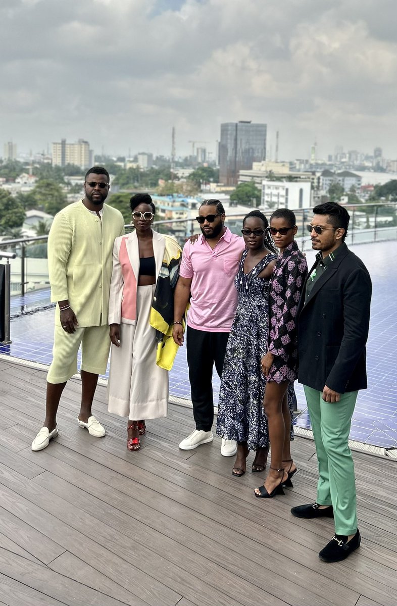 Lupita_Nyongo's tweet photo. Nigeria, How you dey?! 🇳🇬 
#Lagos #WakandaForever 
👗: #FunkeAdepoju https://t.co/SQLshu3fql