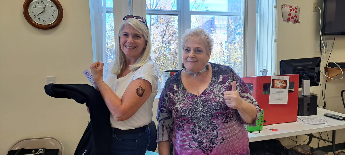 jayme4congress's tweet photo. Only TWO more days! The gloves are off, the sleeves rolled up -- WE CAN DO THIS!
Loved hanging with the Seniors at the Eisenhower Center in Bridgeport yesterday. Thanks for the tattoo! 💪
#TeamJayme #USCongress #Election2022 #Connecticut #Bridgeport https://t.co/GfajnAxpK1