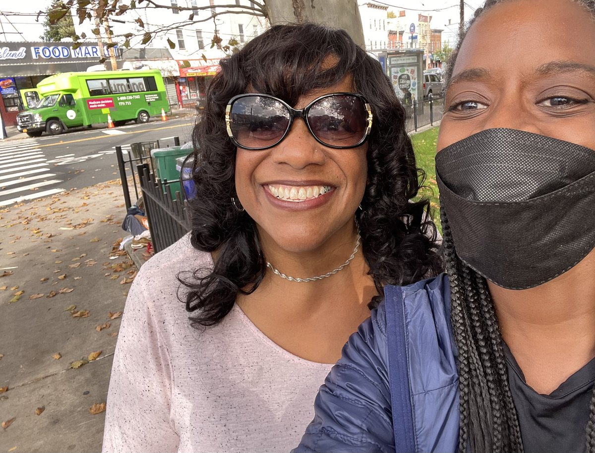 healthforyouths's tweet photo. Want to take a moment to recognize the amazing @CMDebiRose who we had the pleasure of seeing this weekend. She has always been there for us and the work we do. We ❤️ you and thank you for all you have done and continue to do for Staten Island and beyond. #debirose https://t.co/u4A3BKd4YE