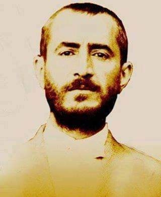 Beni İdam Edebilirsiniz, Bunu İyi Bilmeniz Gerekir, Dökülen Her Damla Kanım Birer Qazi Muhammed Olup Başınıza Bela Olacaktır. Ne Kadar Zulum Ederseniz Edin Bu Halk Size Hiçbir Zaman Boyun Eğmeyecektir.
Şehid Qazi Muhammed