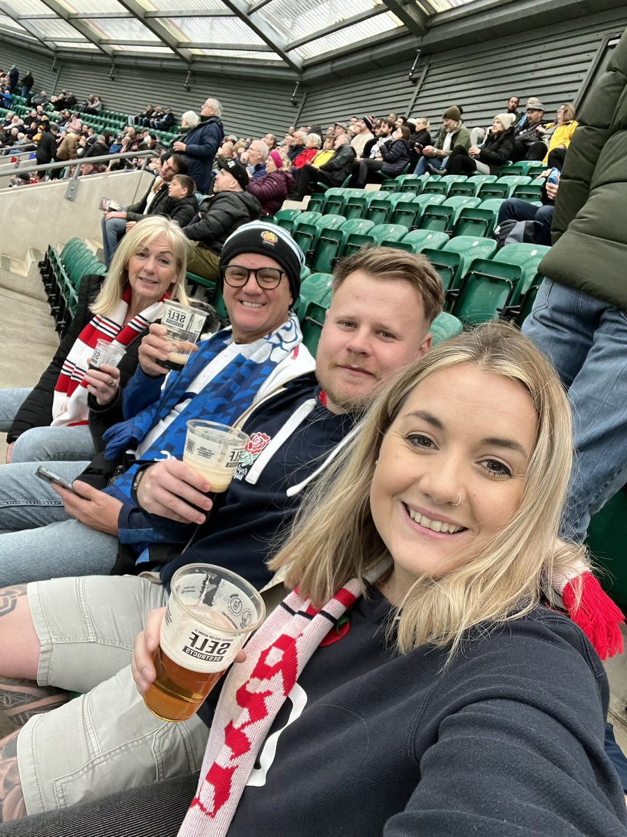 rhianrobertss's tweet photo. #matchdayguinness https://t.co/gA8SczOfU2