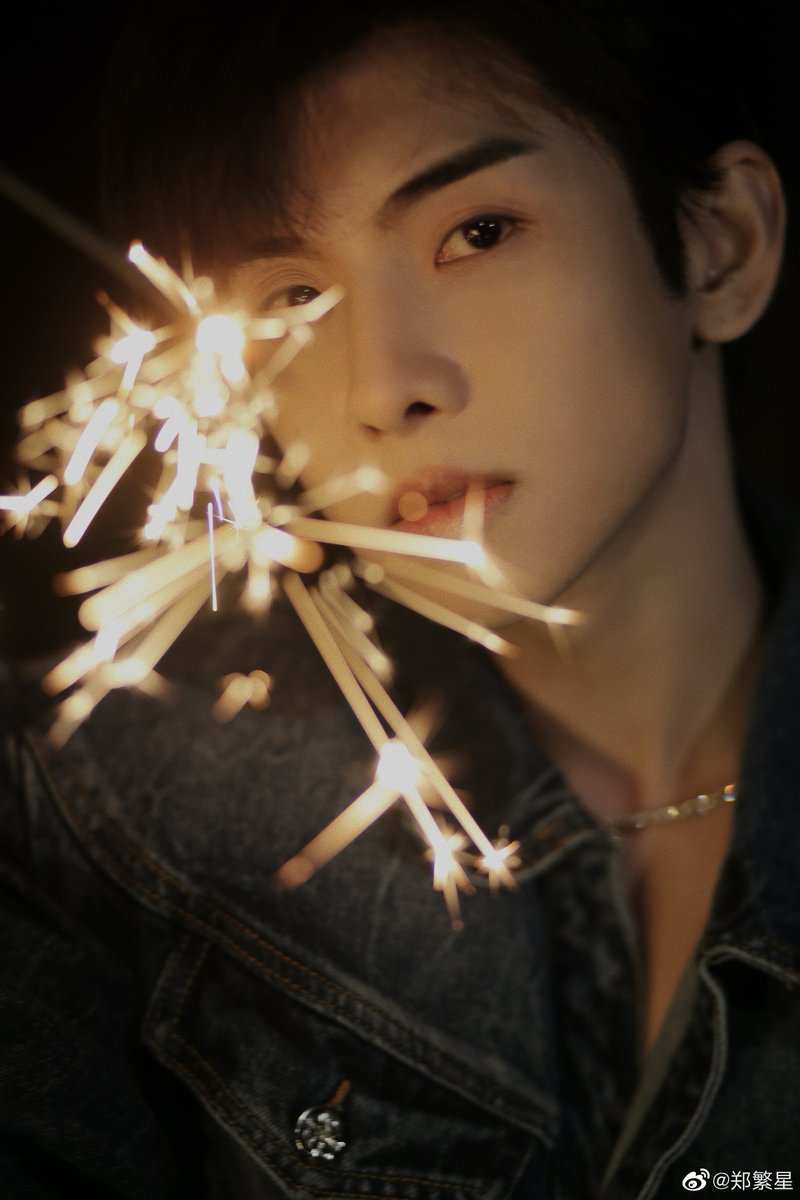 XZNSU105's tweet photo. 221106 정번성 웨이보
#정번성 #郑繁星 💙 https://t.co/qMGifv7wsL
