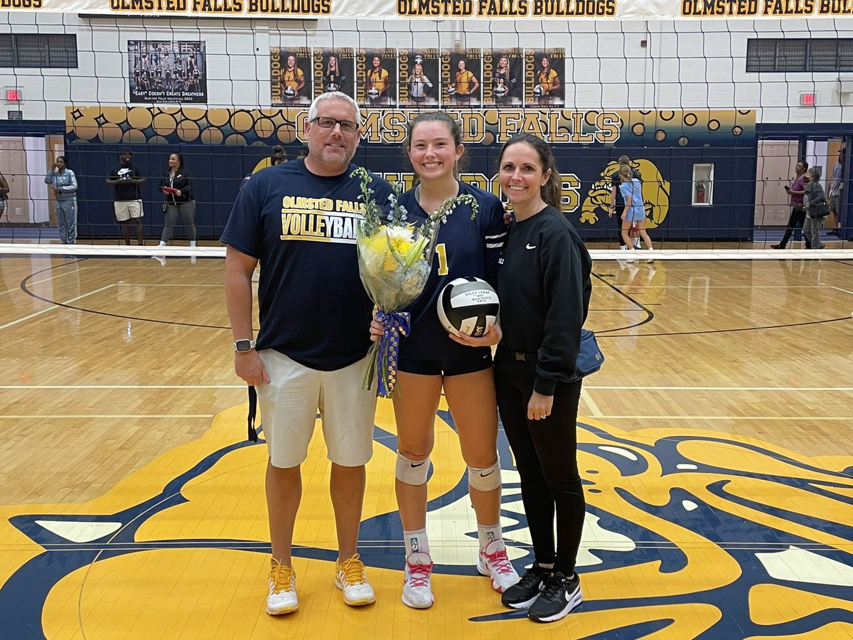 ofvolleyball's tweet photo. Huge honor for our special girl today: Kylee Urban was named First Team All Ohio and will be playing in the state All Star match on November 20. Thank you to all of the Ohio HS coaches who recognized her talents and voted for her. We are so excited for Kylee and her family! 💙💛 https://t.co/fof6XoHtbr