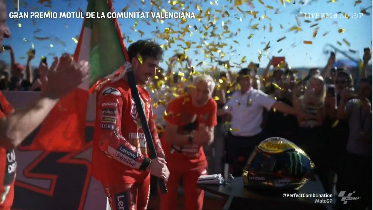 AndreaPecchia1's tweet photo. - 13 anni dopo l'ultimo mondiale 🇮🇹 di Valentino #Rossi;
- 15 anni dopo il mondiale #Ducati di #Stoner;
- 50 anni fa l'ultima volta di un pilota 🇮🇹 su moto 🇮🇹 (#Agostini su #MVAgusta)
PECCO SEI STORIA!
#TheDecider #PerfectComb1nation #MotoGP #PeccoBagnaia #SkyMotoGP #ultimogiro https://t.co/jA5XxHjXWo