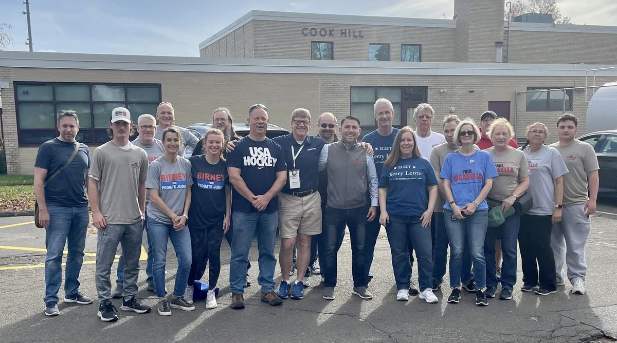 CraigFishbein's tweet photo. Yesterday, we started with the Bob for Governor Rally at United Concrete (where Chris Christie gave a GREAT speech), followed by MORE DOORS as we garnered more support all across town from young to old! #MiddlefieldCT #WalllingfordCT #NovemberElection https://t.co/cCQoybS1as https://t.co/I03MZKtMxk