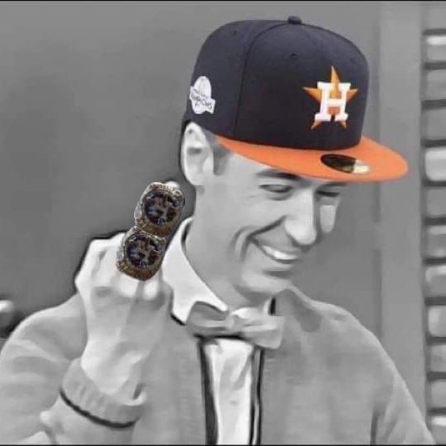 Fg4tKv8XgAMdyGO?format=jpg&name=small