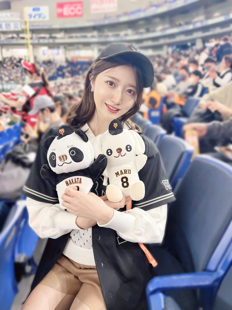 TittyChu's tweet photo. 久々ドーム観戦たーのしかった🫶🏻⚾️
まるちゃん🐶ぱんちゃん🐼と💞

#侍ジャパン #侍JAPAN #日本代表戦 #東京ドーム #tokyodome #Giants #巨人ファンと繋がりたい https://t.co/Op8Fkf5Ofv