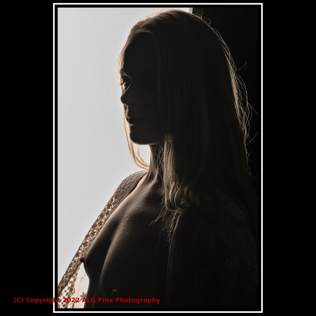 ALG_Fineart's tweet image. Elana in the studio, blonde and beautiful