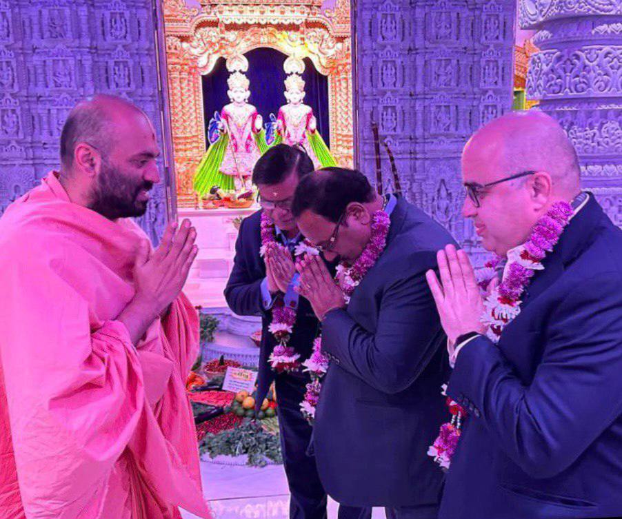 BAPS Chicago tweet media