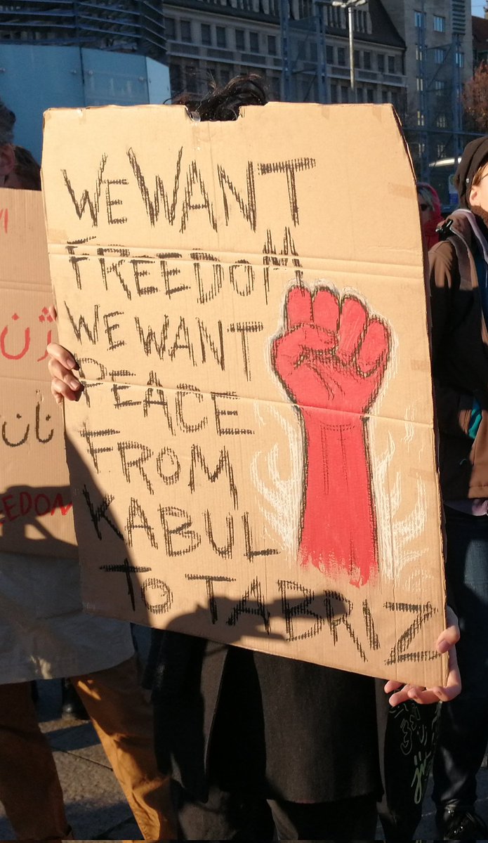 Zartesbitter's tweet photo. Jin, Jiyan, Azadî! Frauen, Leben, Freiheit! #le0611 #Solidarität #JinJiyanAzadi #JinaAmini #MashaAmani https://t.co/HPYtbSkQpU