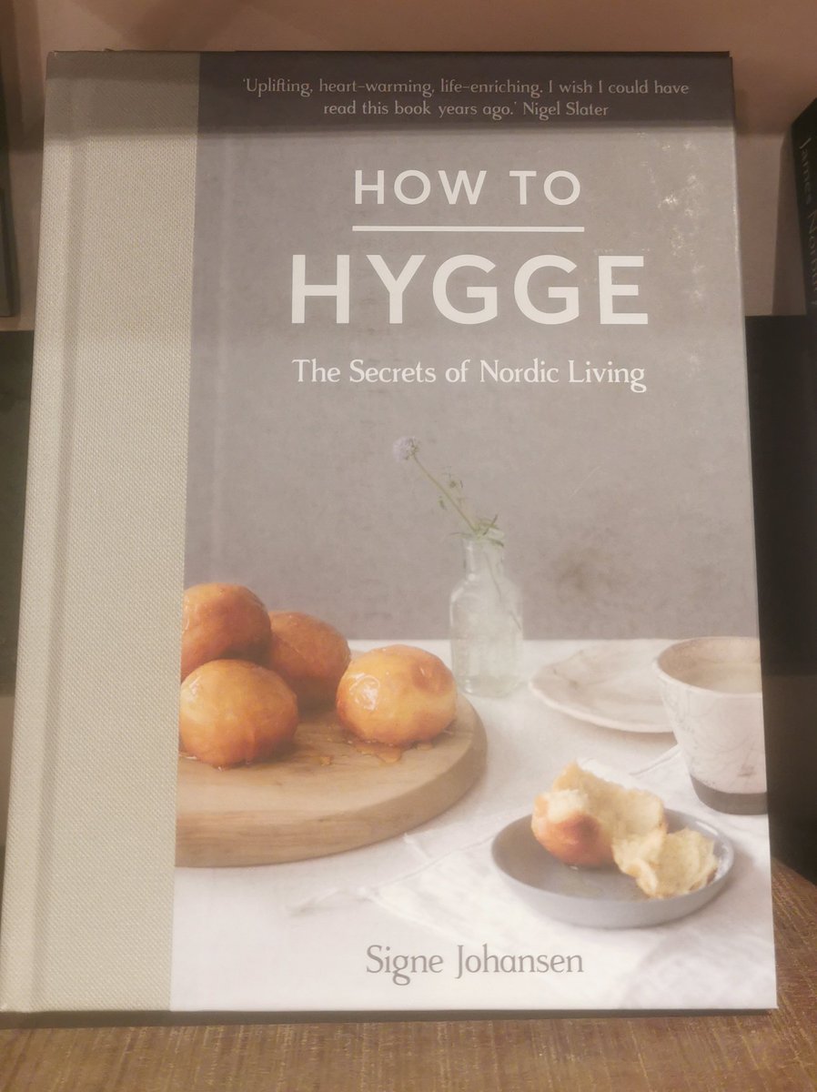 MeanwhileDa's tweet image. Do you reckon there's an Irish version of this book on sale in the nordic countries...