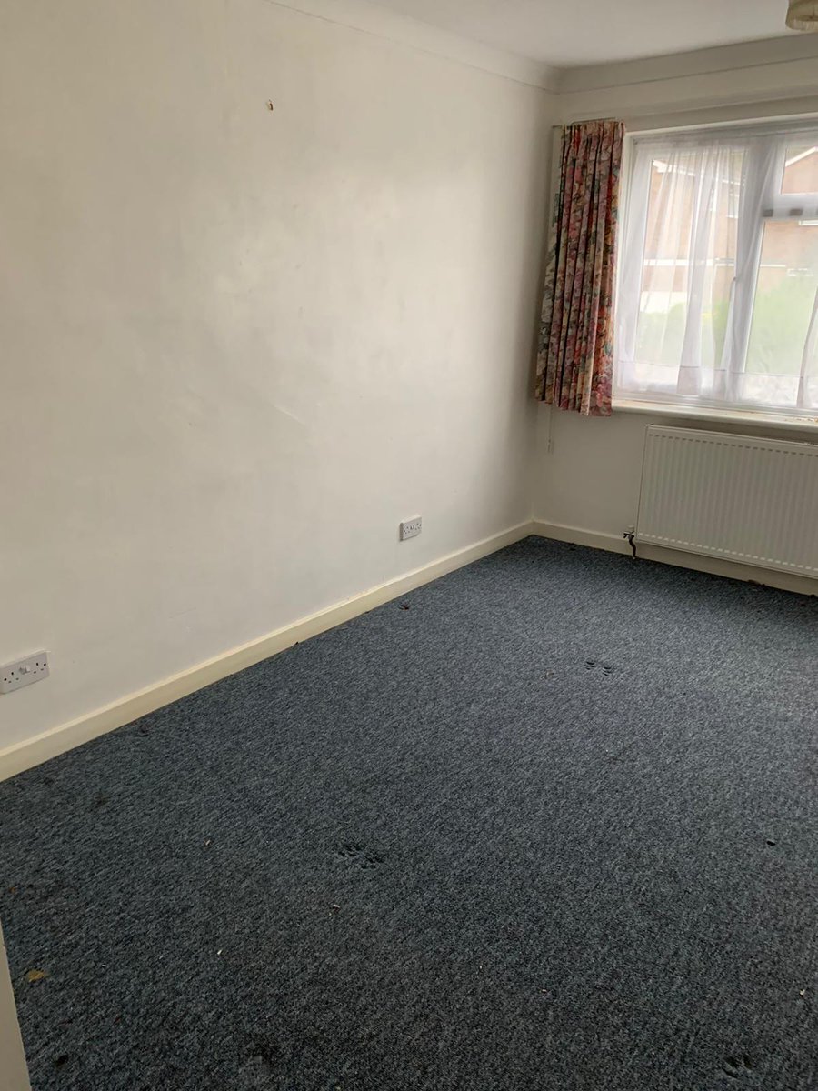 AbodeClearances's tweet photo. Photos from a recent house clearance in the Cotswolds.  No job is too big for us. Call us on 07757153260 or use our contact form https://t.co/6RlFIDERbb https://t.co/FRZPIqhyh0