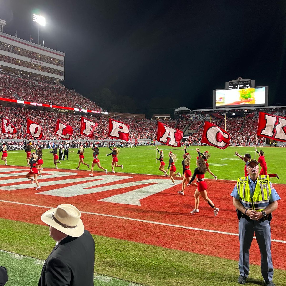 aljohns7's tweet photo. Amazing #wolfpackwin for Homecoming last night! Had an amazing view as guest of the #wolfpackmarchingband! #ncstate @NCState @PackAthletics https://t.co/LcuDcFEtsw
