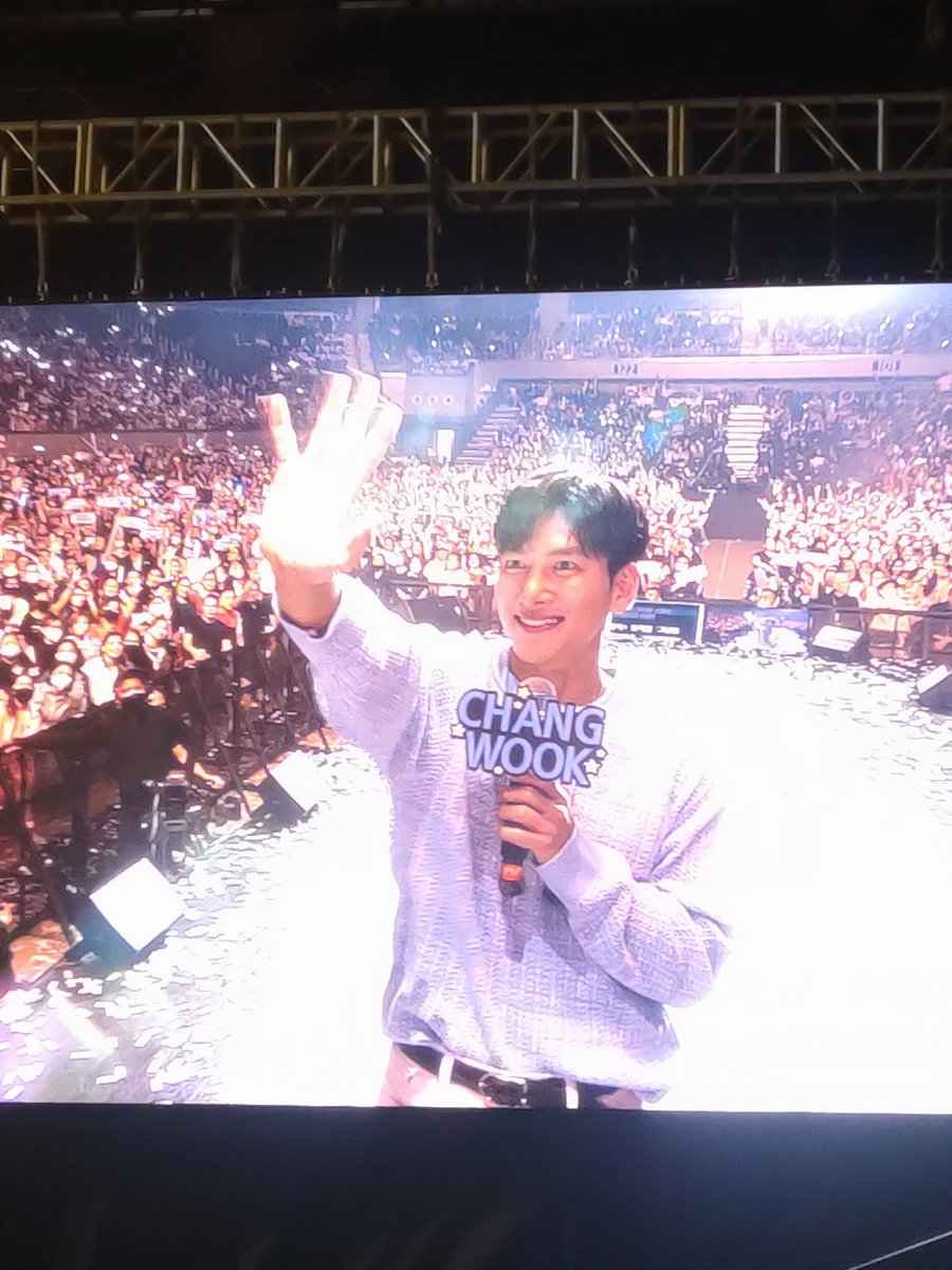 soheediaries's tweet photo. You definitely reached our hearts tonight. 

#JiChangWookForBENCH_ReachYou https://t.co/SZHlYH6arb