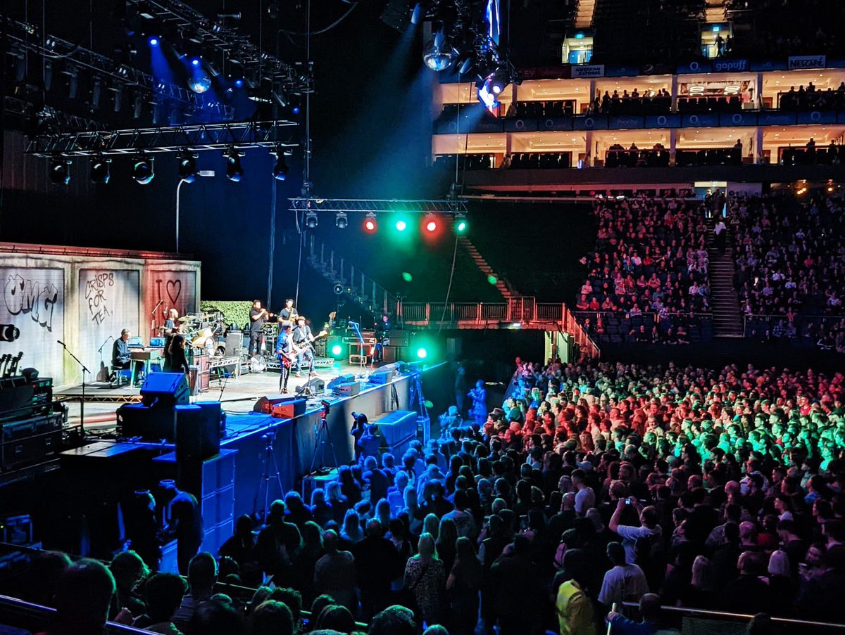 It’s always a blast to be back in London #FratellisLive 

📸 D. Carter