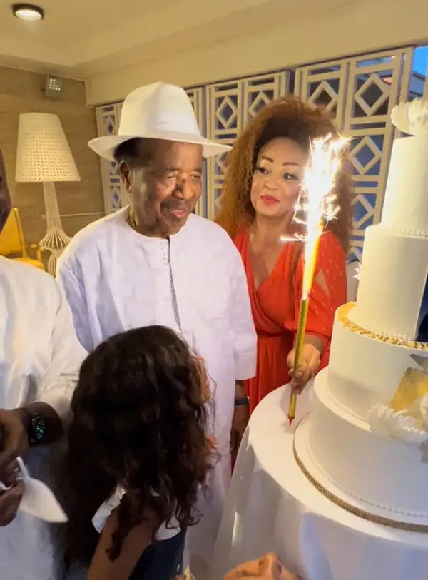 Llcooljax1's tweet photo. 🇨🇲🇨🇲🇨🇲.         🇨🇲.      🇨🇲
🇨🇲.                      🇨🇲.      🇨🇲   
🇨🇲.                      🇨🇲.      🇨🇲
🇨🇲🇨🇲🇨🇲.    🎂   🇨🇲.      🇨🇲
🇨🇲     🇨🇲.    🎂   🇨🇲.      🇨🇲
🇨🇲🇨🇲🇨🇲.    🎂   🇨🇲.      🇨🇲

6/11 ; 6/Nov ; 6/11 ; 6/Nov ...

6LÉBRATION EN IMAGES.📸 https://t.co/R3Jh936TMW