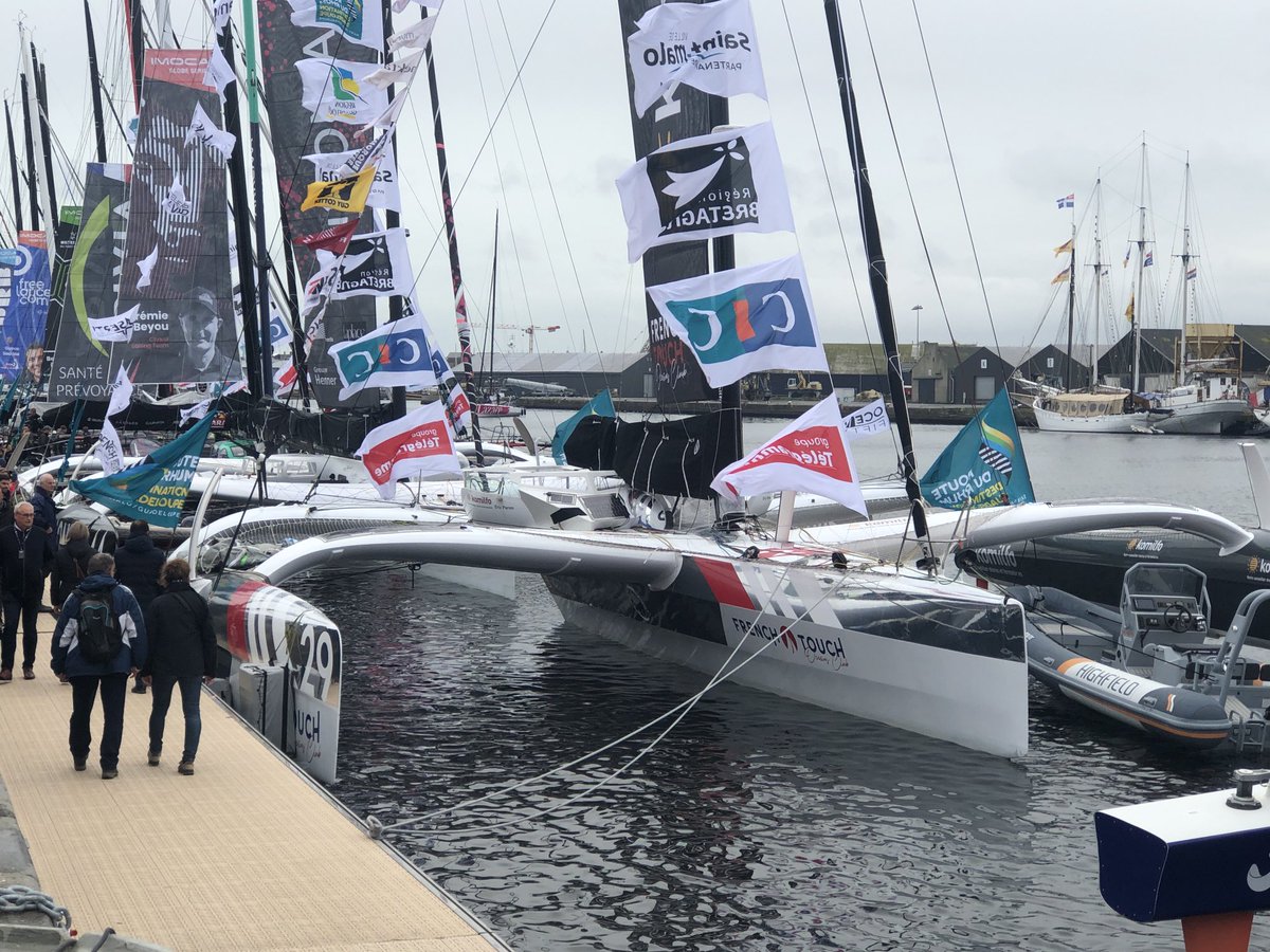 Berrezai's tweet photo. #SaintMalo Le village a fermé ses portes ce dimanche à 17h, une dernière occasion d’admirer les bateaux avant leur départ (reporté pour cause de météo) vers la #Guadeloupe 
#RouteduRhum
#RDR2020 https://t.co/erTHKdm8dm