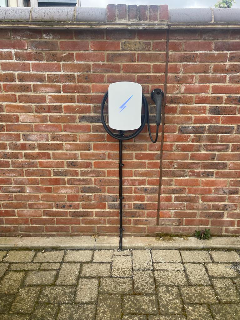 Another HyperVolt EV Charger installed today by our Avid Electrical team. Check out our website to find out more.

avid-electrical.com