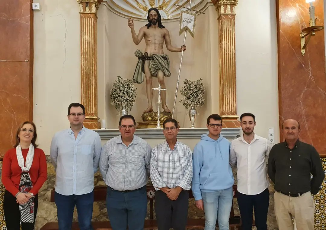 Nos complace anunciarles que en la mañana de hoy Domingo, ha quedado renovado el compromiso que nos une a la Hermandad de la Sagrada Resurrección de la vecina localidad de Herrera (Sevilla), para acompañar al Señor Resucitado con nuestros sones el próximo Domingo de Pascua.