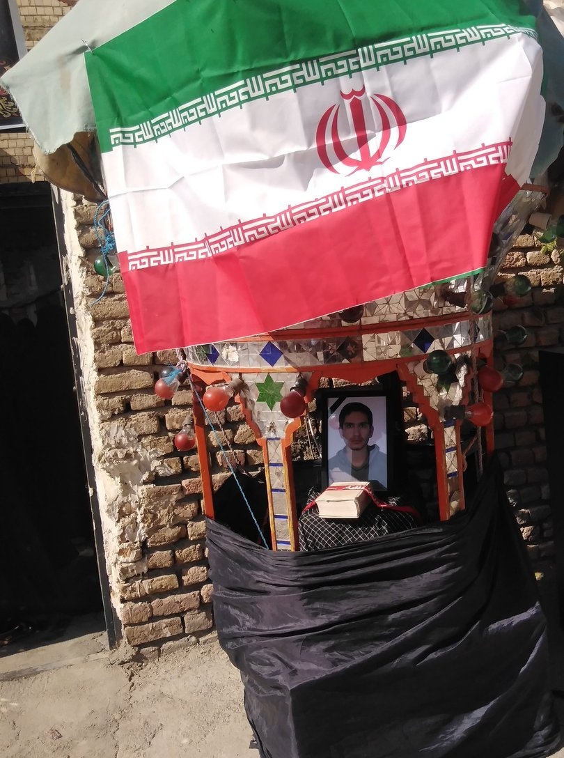 haj_haydar's tweet photo. «تنها آنهایی تا آخر خط با ما هستند که درد فقر و محرومیت را چشیده باشند» سید روح‌الله خمینی
[منزل سید روح‌الله عجمیان، از شهدای فتنه اخیر] https://t.co/Wkv16p1SAM