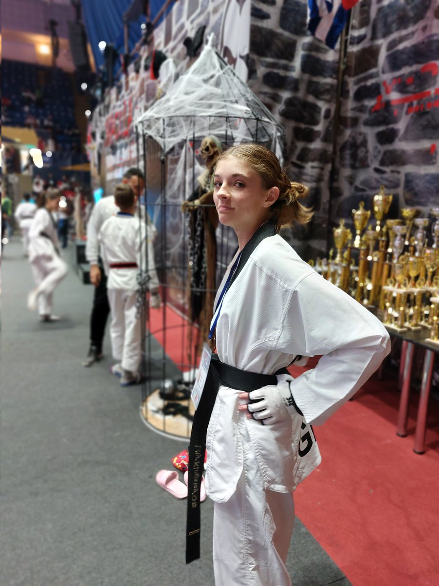 Blackwidowtkd's tweet photo. @BritTaekwondo @GBTaekwondo  GB development athlete Lily Kingsley wins best female athlete award at the Dracula open in Romania https://t.co/wIZogH7be2