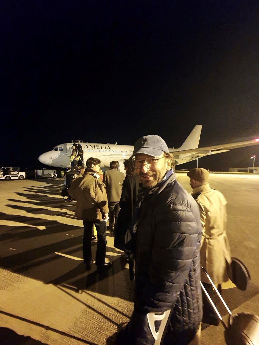 FlyingBrive's tweet image. ✈️📚 Départ des auteurs, éditeurs, journalistes et du Président de la @FoirelivreBrive 2022 avec l’avion du livre pour @ParisAeroport à bord de l'A319 d’ @FlyAmelia_com 
Rdv l’année prochaine les 10, 11 et 12 novembre 2023 à @villedebrive ...
#fdlbrive2022 
#FoireLivreBrive