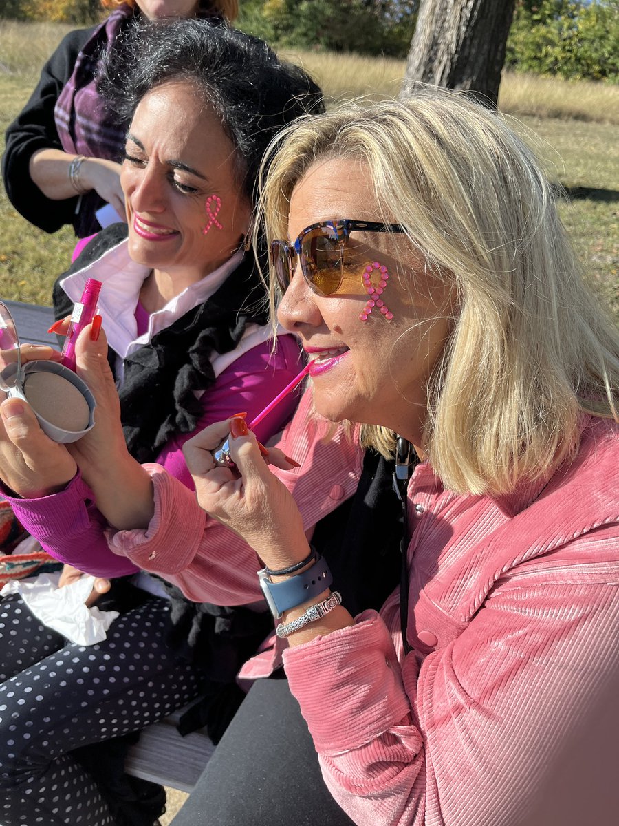 AmyDoesEdTech's tweet image. #gratitudesnaps for today - Grateful for fun at the @SusanGKomen #DFW3Day celebrating #breastcancer survivor friends and our chant that brought smiles and kept ‘em going at mile 47 “you are better than us - we are sitting on our butts”