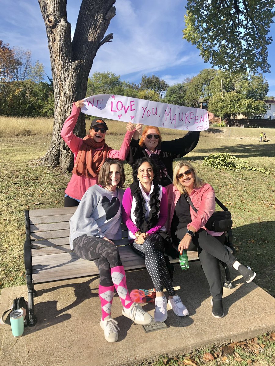 AmyDoesEdTech's tweet image. #gratitudesnaps for today - Grateful for fun at the @SusanGKomen #DFW3Day celebrating #breastcancer survivor friends and our chant that brought smiles and kept ‘em going at mile 47 “you are better than us - we are sitting on our butts”