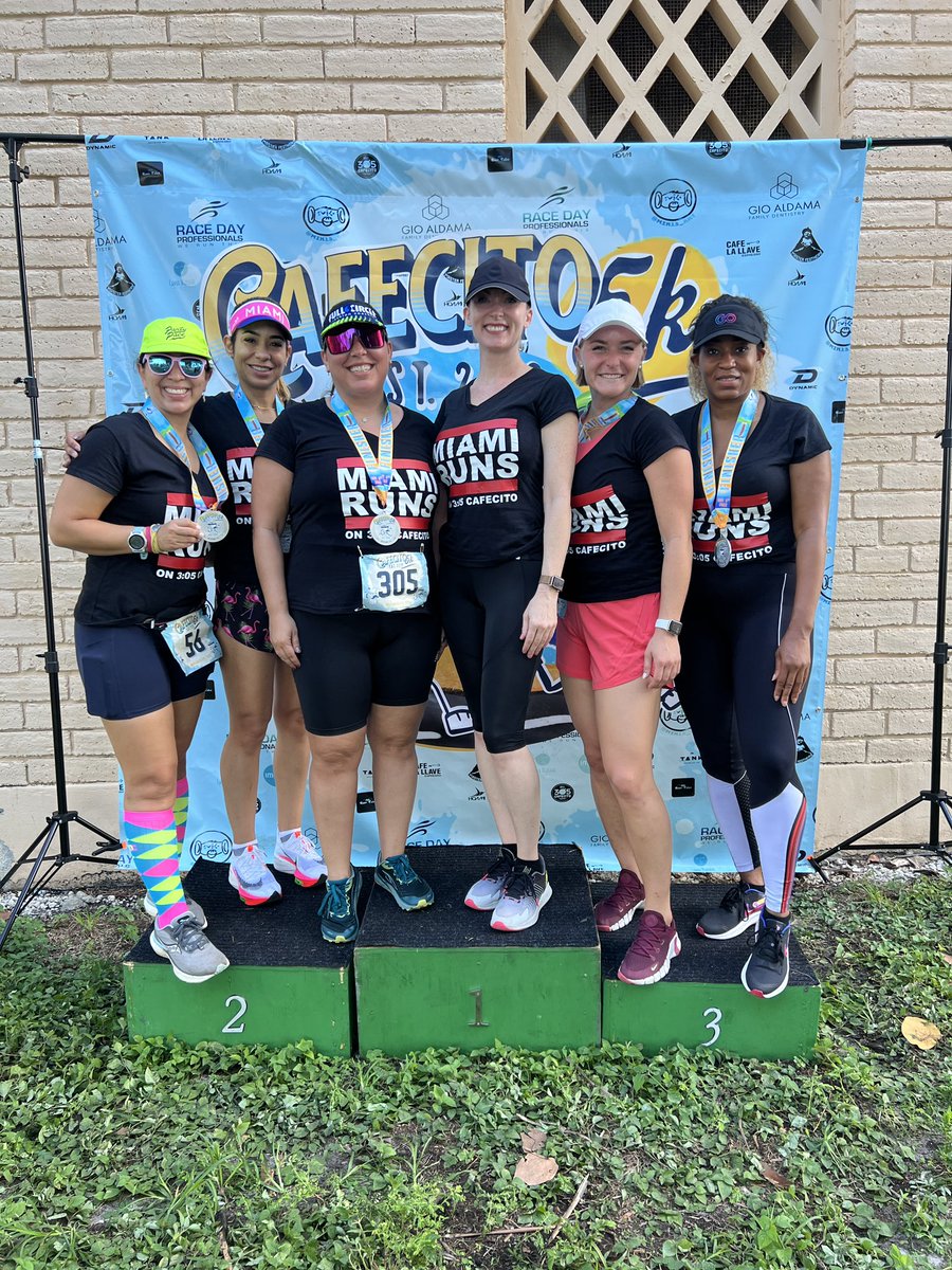 jennyleeisme's tweet photo. Great day for a #Cafecito5K! @305cafecito supporting this beautiful @CafeLaLlave1 fueled morning. ☕️🏆🏃🏻‍♀️ https://t.co/04f9C6FwWr