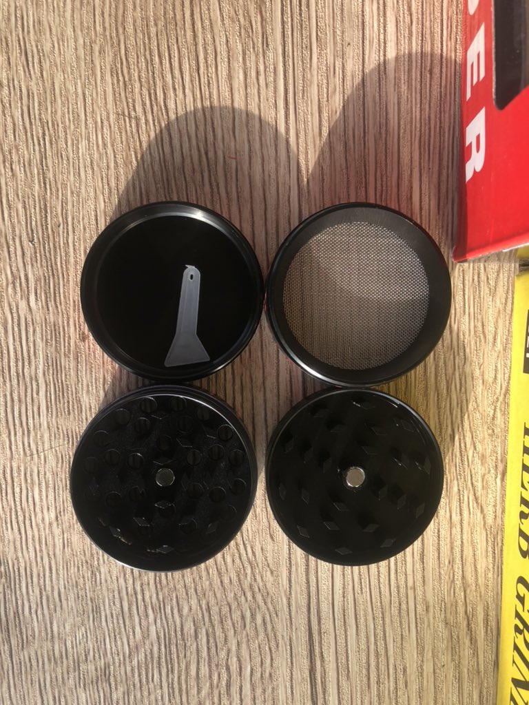 David31882957's tweet photo. @AmeyawDebrah Metal/Steel Herb Grinders #0542023186#100gh https://t.co/cwr0eBY0La