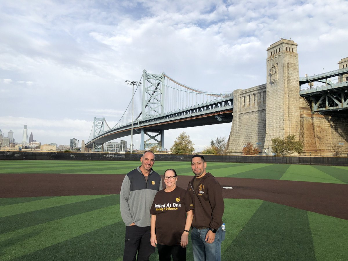 Chesapeake District 🌎Focus on Abilities Peeps 🐣😀Voluntering at The Run 🏃‍♀️ the Bridge 🌉 Event..Couldn’t ask for a better group of UPSERS. #AllAboutTheKidz #BRG @CarolBTome @UPSers @UPSTrayceParker @KVUPS @phillybourne @dmmknox @LisaRiveraUPS @JenMillerUPSer @LauraLaneUPS