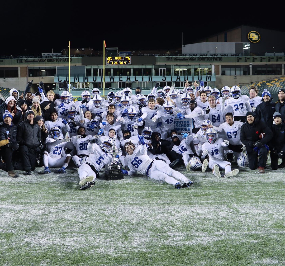 _sammetcalfe22's tweet photo. City Champs! 40-14 over Salisbury https://t.co/61wyvj4BQN