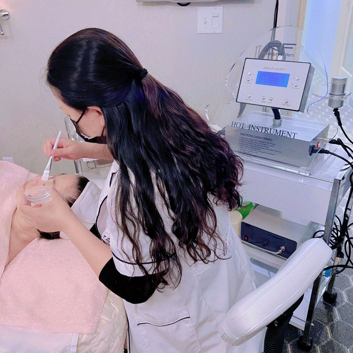 Because of the epidemic, beauty salons are testing the waters.