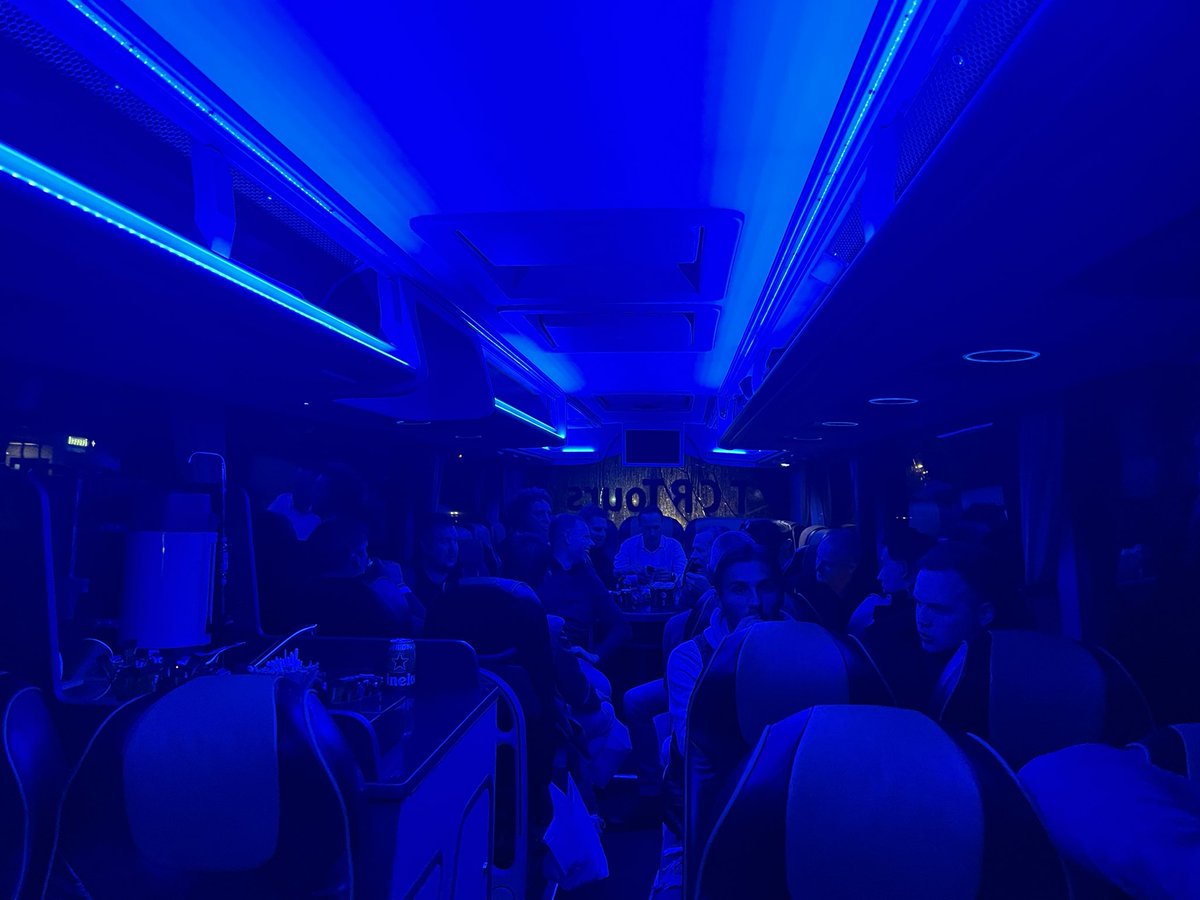 Wat een zondag, 4 punten opgehaald vandaag in Enschede!!! Vanochtend met 5-2 gewonnen met het <a href="/GAE_Business/">GA Eagles Business</a> team tegen businessteam FC Twente en dan nog een verdiende 1-1 <a href="/GAEagles/">Go Ahead Eagles 🦅</a> tegen <a href="/fctwente/">FC Twente</a>