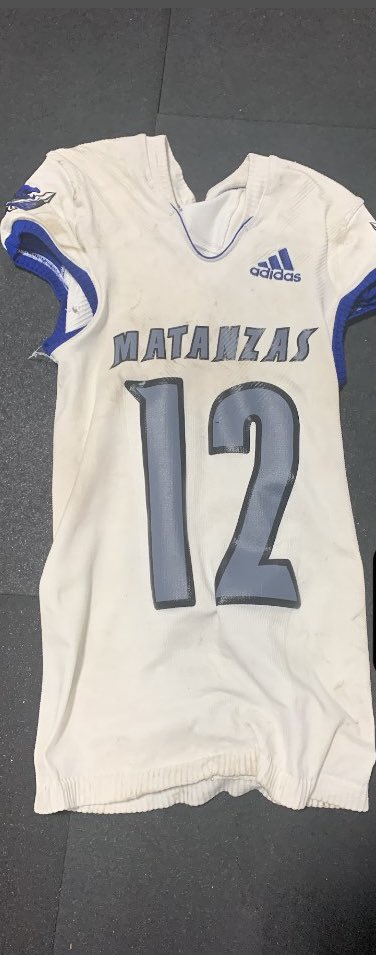 andrewbass26's tweet photo. Played my last high school game on Friday. I couldn’t be more blessed to be apart of this program. They gave me the opportunity I’ve been working hard for these past 4 years. All I needed was one season to prove my self. Thank you everyone who guided me along the way. 12 OUT ❤️‍🩹 https://t.co/9liWoEHYOz