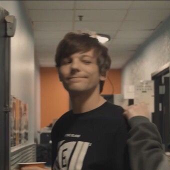 ً (@louisarchlve) on Twitter photo 