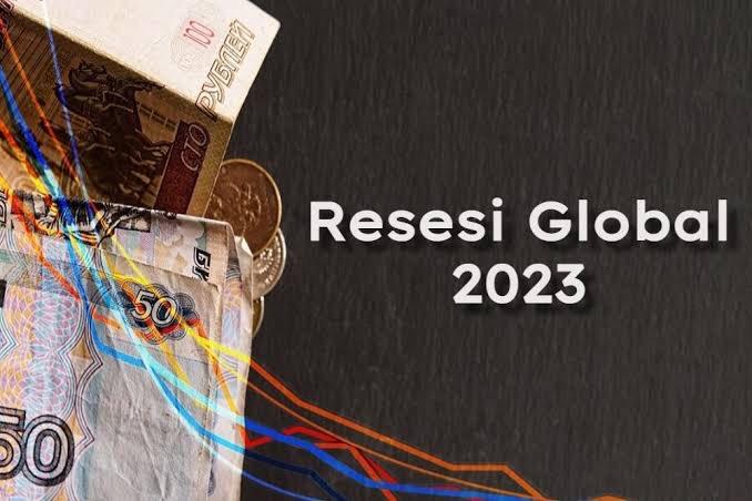 yogoigiii's tweet photo. RESESI TAHUN 2023, ANCAMAN YANG PERLU DIWASPADAI? ORANG KAYA AKAN MENJADI LEBIH KAYA SEDANGKAN ORANG MISKIN AKAN MENJADI LEBIH MISKIN?

INGIN LAHIR SEBAGAI KONGLOMERAT BARU?

‼️TIPS MENGHADAPI ANCAMAN RESESI DI TAHUN 2023‼️

-A THREAD- https://t.co/QuRAGoI7Q1