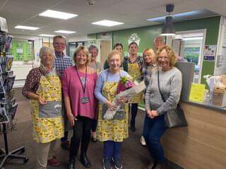 Shenstone library would like to recognise the outstanding contribution of Flo who retired yesterday from the coffee shop. Thank you Flo for all your hard work and commitment to our community library. 🙏 😊

#librarytwitter #loveourvolunteers