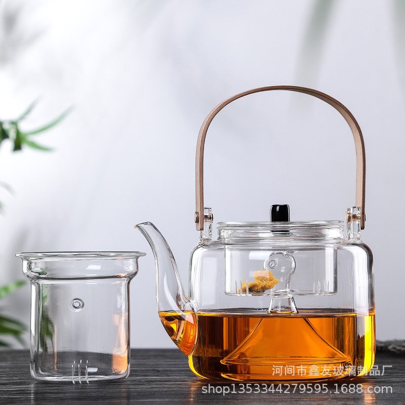 FarhanVarieties's tweet photo. Transparent ceramic kettle and cup set

There are 4 cups in a set

Price: N25,000

#abujatwittercommunity https://t.co/c4sqRDvct4