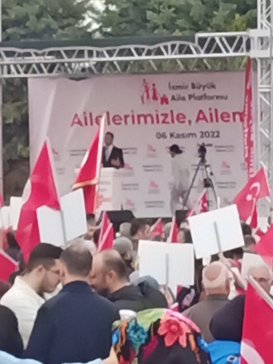 İzmir'de lgbt prapagandası ve dayatmasına karşı düzenlenen mitinge katıldım...