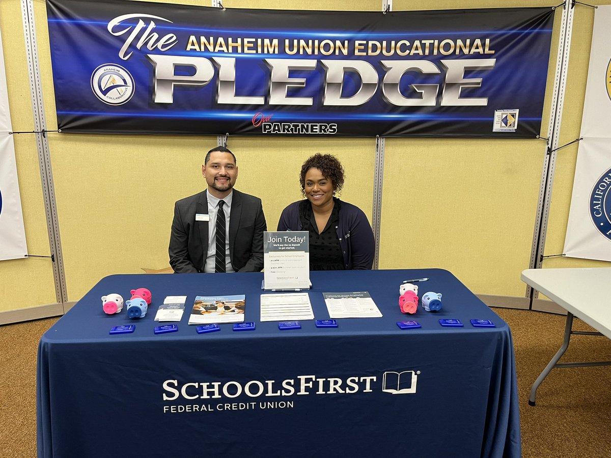 DrRenaeBryant's tweet photo. Thanks to our partners at @SchoolsFirstFCU for speaking at our principals’ meeting on Wednesday. Thanks for reviewing all you offer for educators as well as providing some gifts for Principals Appreciation Month! 👏❤️💪 #SFFCU #UnlimitedYou https://t.co/kBS4euCFpt