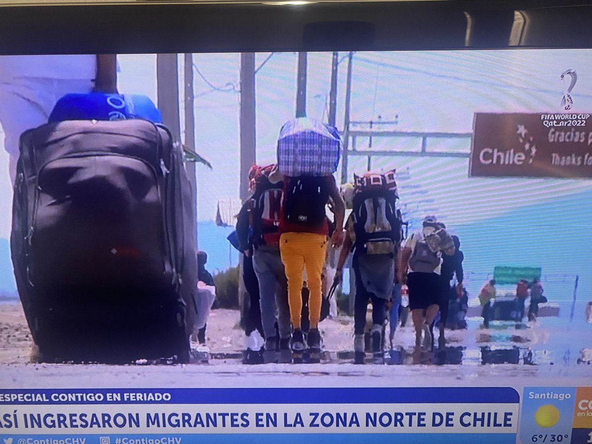 elpulentobaila's tweet photo. @bevita Y siguen llegando #fronterasabiertas #fronterassincontrol https://t.co/GqjrfjJ3mw